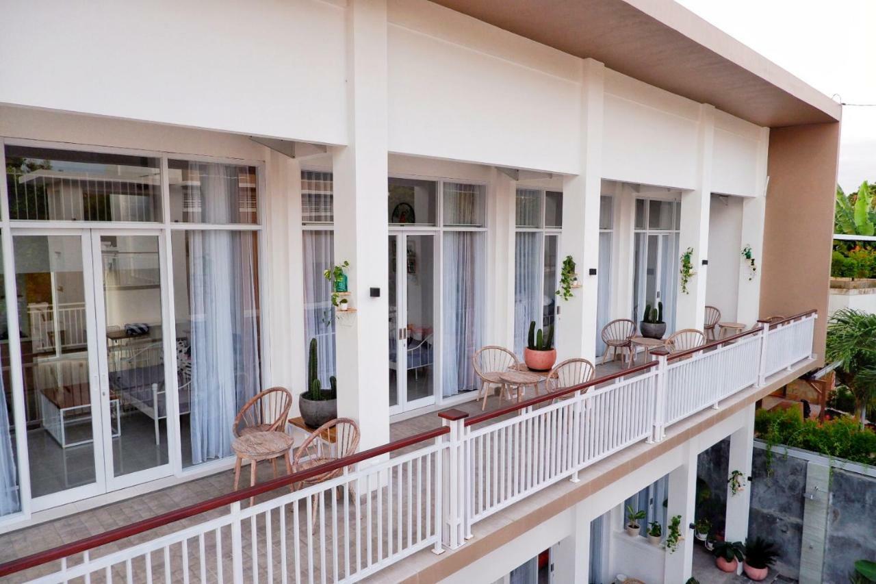 Hotel The Sloth Bali Canggu Exterior foto