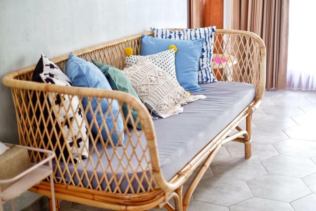 Hotel The Sloth Bali Canggu Exterior foto
